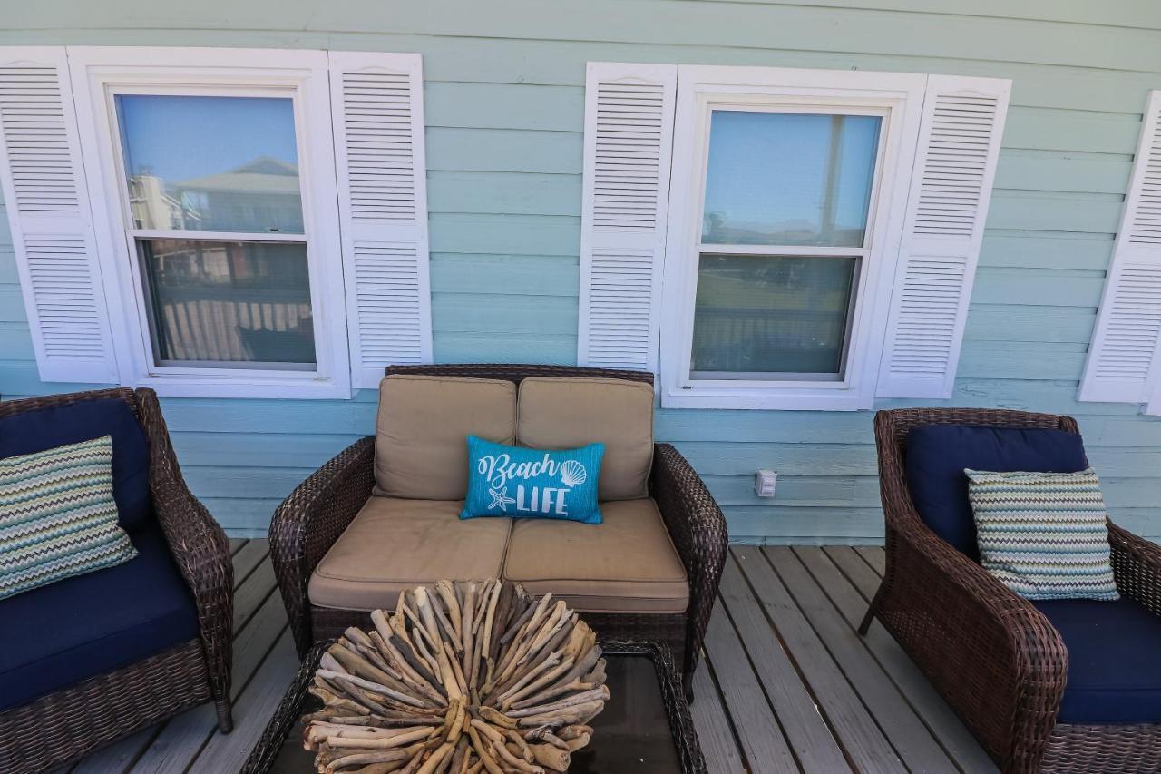 One-Of-A-Kind Beach Home With Lounge Bar Game Room ガルベストン エクステリア 写真