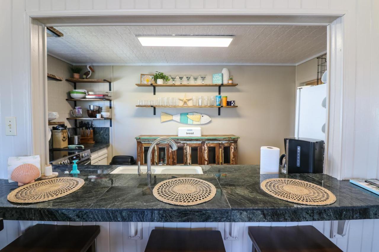One-Of-A-Kind Beach Home With Lounge Bar Game Room ガルベストン エクステリア 写真