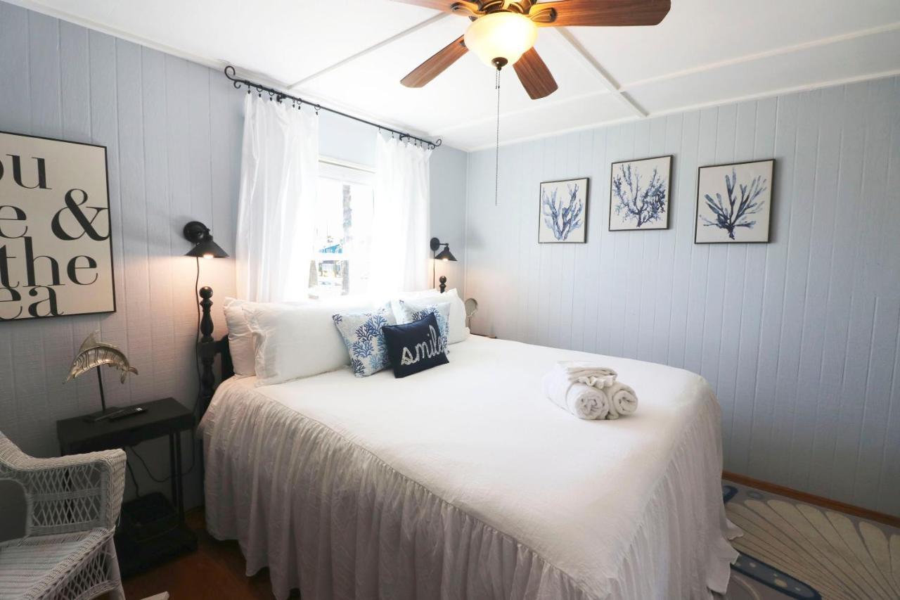 One-Of-A-Kind Beach Home With Lounge Bar Game Room ガルベストン エクステリア 写真