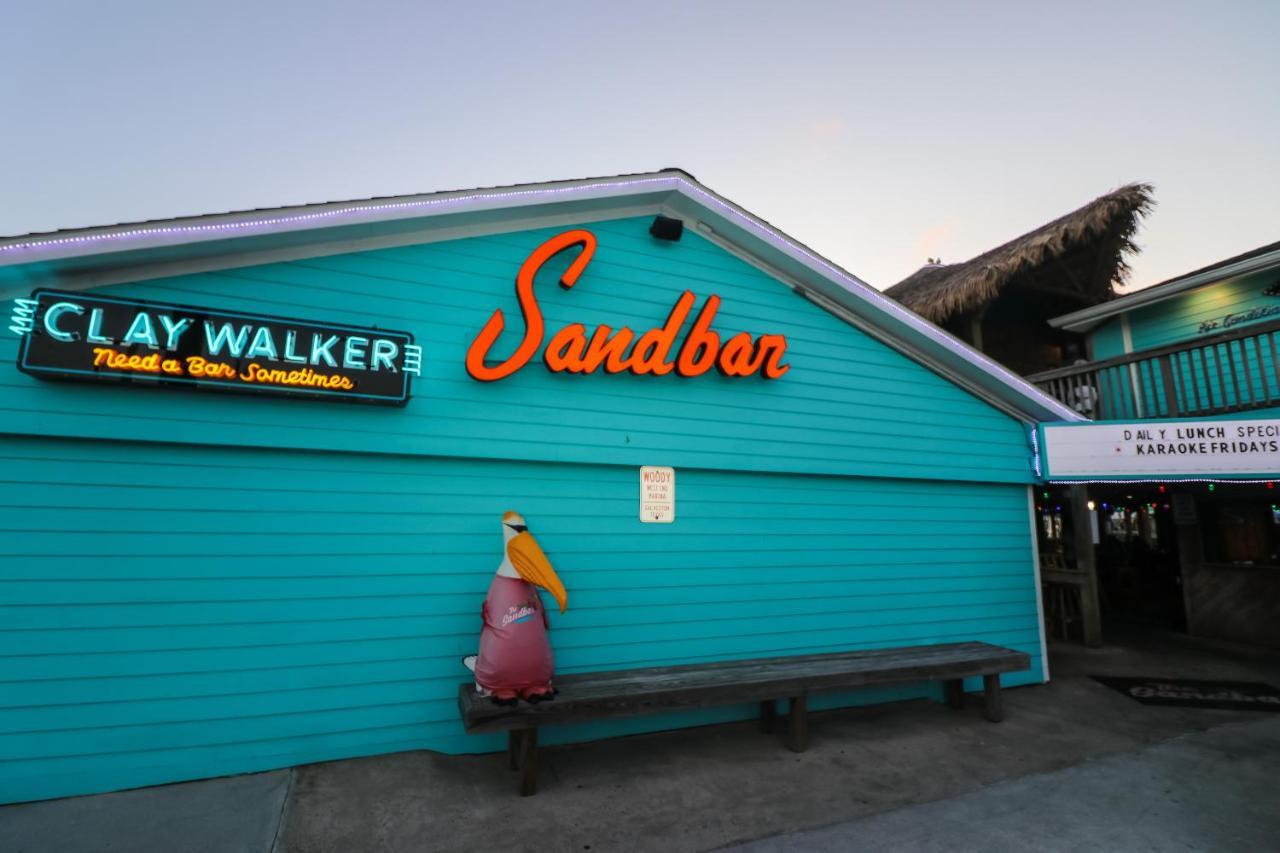 One-Of-A-Kind Beach Home With Lounge Bar Game Room ガルベストン エクステリア 写真