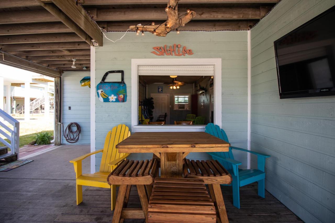 One-Of-A-Kind Beach Home With Lounge Bar Game Room ガルベストン エクステリア 写真